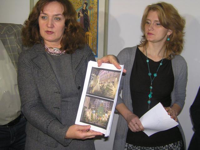 Галина Кульчинська показала фото подібних янголів, які встановлені у Нью-Йорку