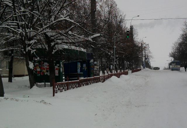 Стара, нині загороджена, зупинка "Динамо"