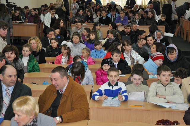 Під час олімпіади "Юні знавці Біблії" 2012 року