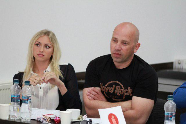 ...як і дворазова чемпіонка Європи та призерка чемпіонату світу з плавання Анна Хлістунова та лідер гурту "Ot Vinta" Юрій Журавель