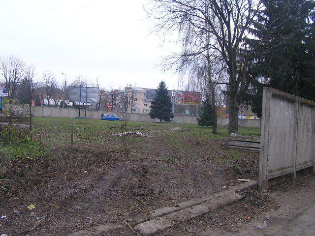 Так виглядало місце будівництва в листопаді 2012 року...