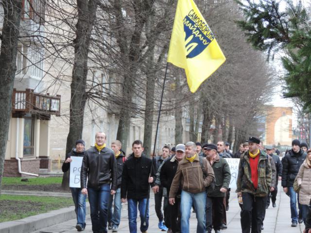 "Самооборона Майдану" прямує до офісу "Волі"