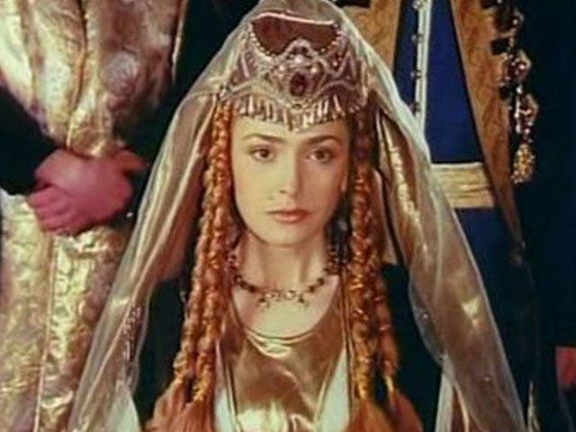 Ольга Сумська у “Роксолані” 1996 року. Кадр із фільму